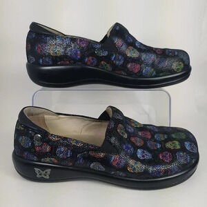 Alegria Keli Womens Professional Slip Resistant Black Sugar Skull Dottie Slip On